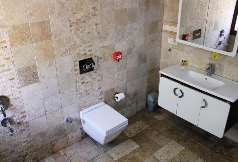 هتل Pir Efes Konakları