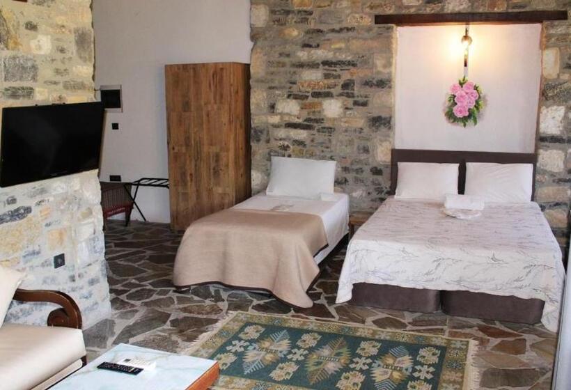 هتل Pir Efes Konakları