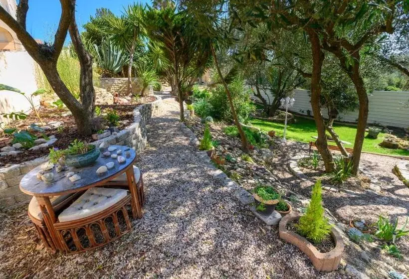 ペンション Quinta Do Vale   Natureza, Piscina E Praia!