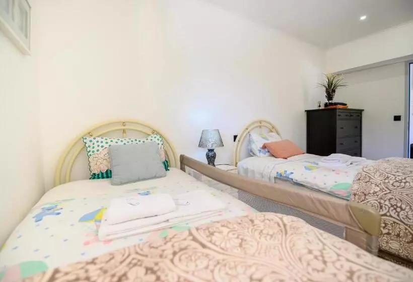 ペンション Quinta Do Vale   Natureza, Piscina E Praia!