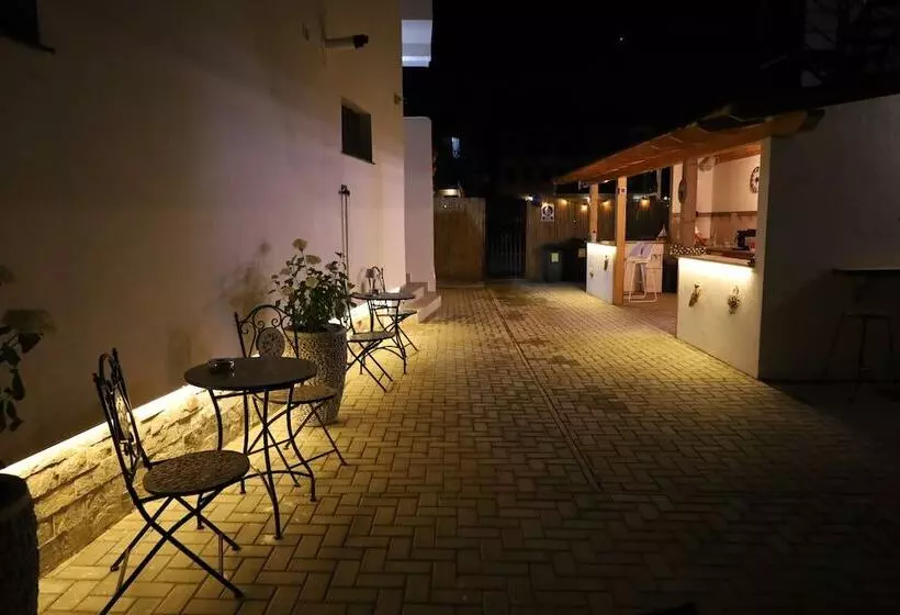 Majatalo Spot Vama Veche