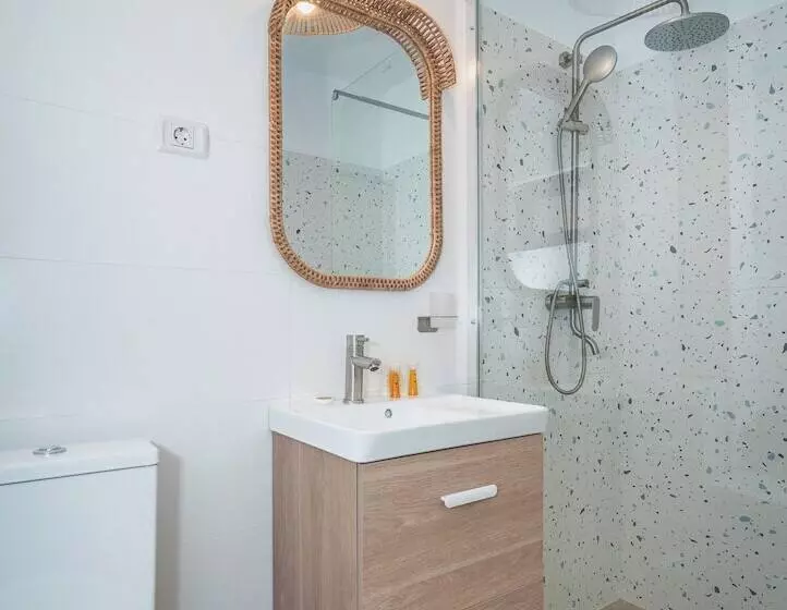 Majatalo Spot Vama Veche