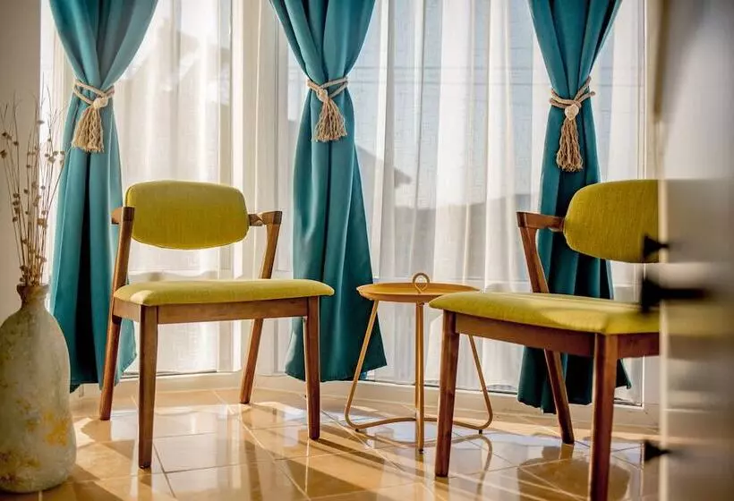 Majatalo Spot Vama Veche