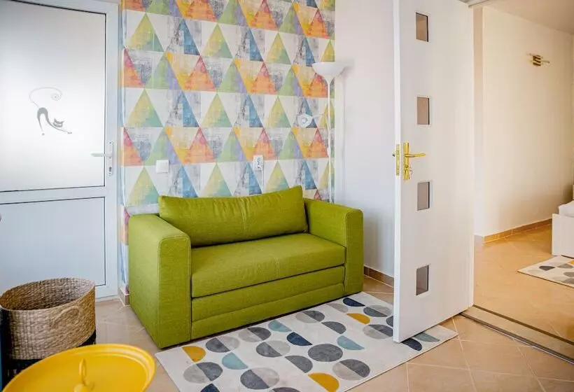 Majatalo Spot Vama Veche