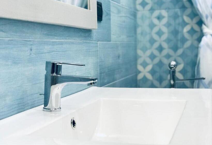 بنسيون Tritone   Immobilevante