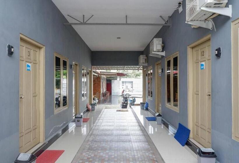 Urbanview Hotel Syariah Prambanan By Reddoorz