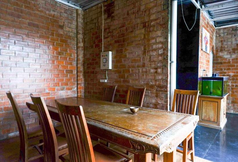 Urbanview Hotel Syariah Prambanan By Reddoorz