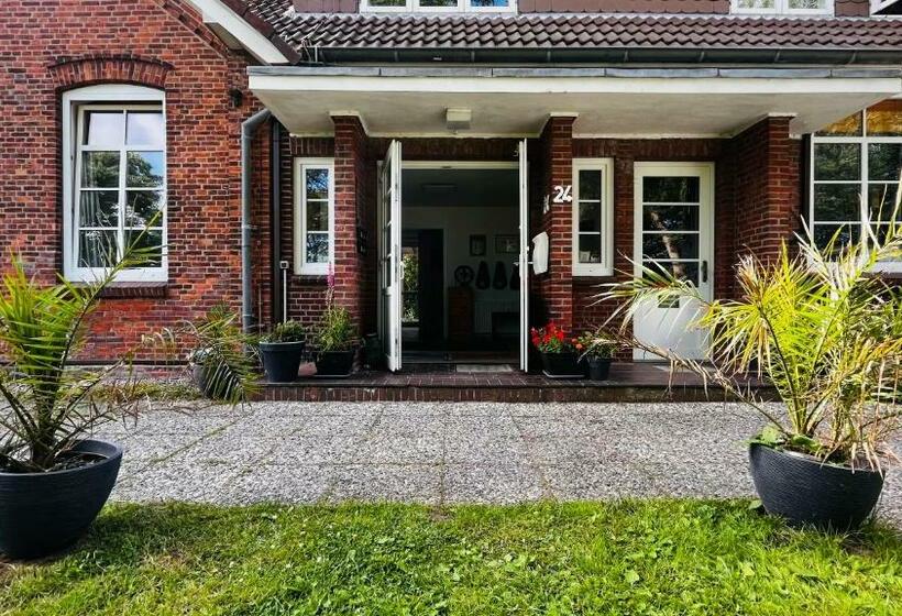 بنسيون Ferienhaus Alte Schule Niebüll