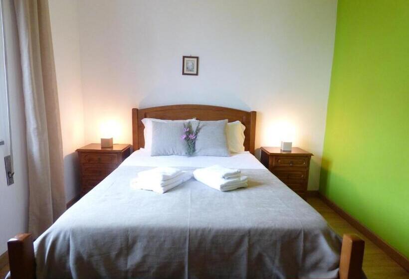 پانسیون Mira River