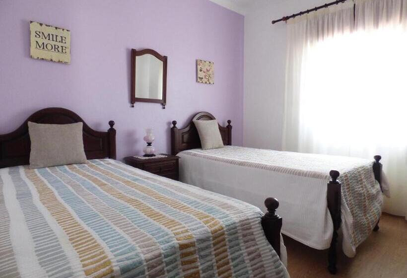 پانسیون Mira River