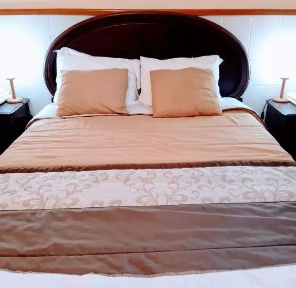 ペンション Porto Cruz House