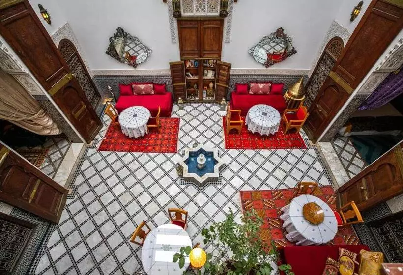 پانسیون Riad Arabella