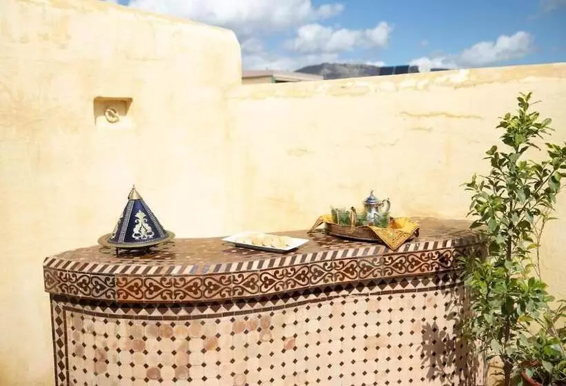 پانسیون Riad Arabella