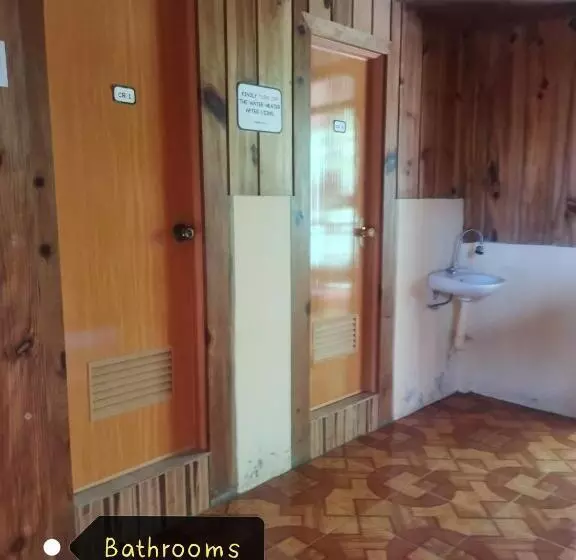 Aamiaismajoitus (B&B) 7th Heaven Lodge And Cafe