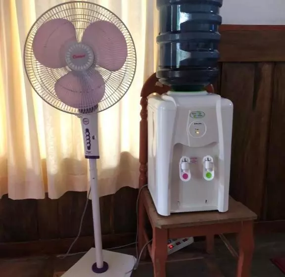 Aamiaismajoitus (B&B) New Raya   Nias Beach Bungalows