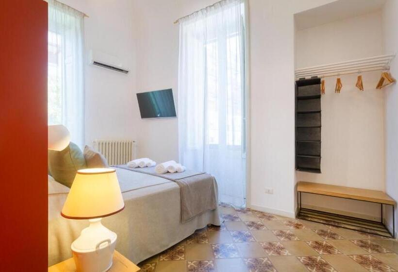 تختخواب و صبحانه Reluxe Private Wellness