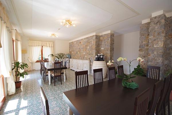 住宿加早餐  Villa Capitorsola