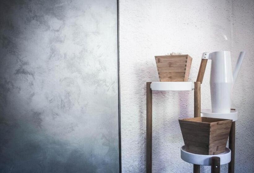 Пансион Atipico