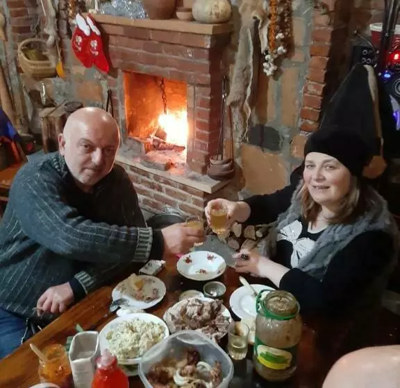 پانسیون Guest House Luka