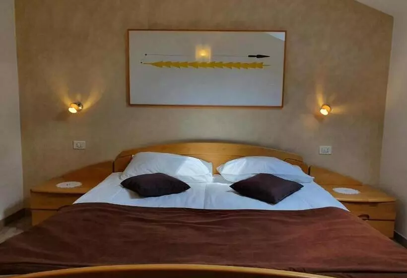 تختخواب و صبحانه Restaurant And Rooms Kotlar