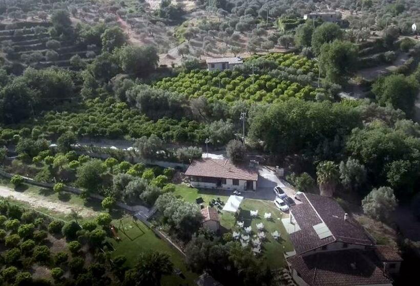 Otel Agriturismo La Valle Incantata Gerace