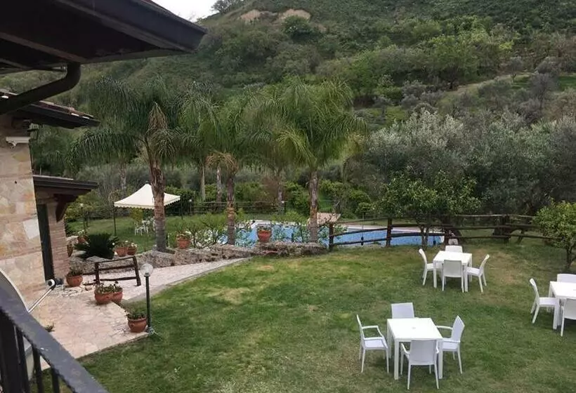 ホテル Agriturismo La Valle Incantata Gerace