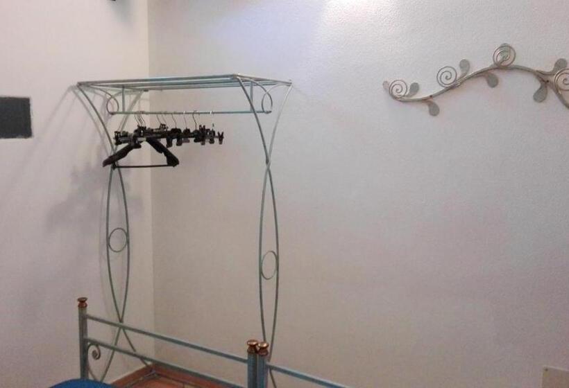 بنسيون Villa Dettori