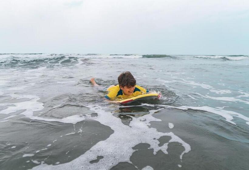 호스텔 Cuna Luna Hosteria