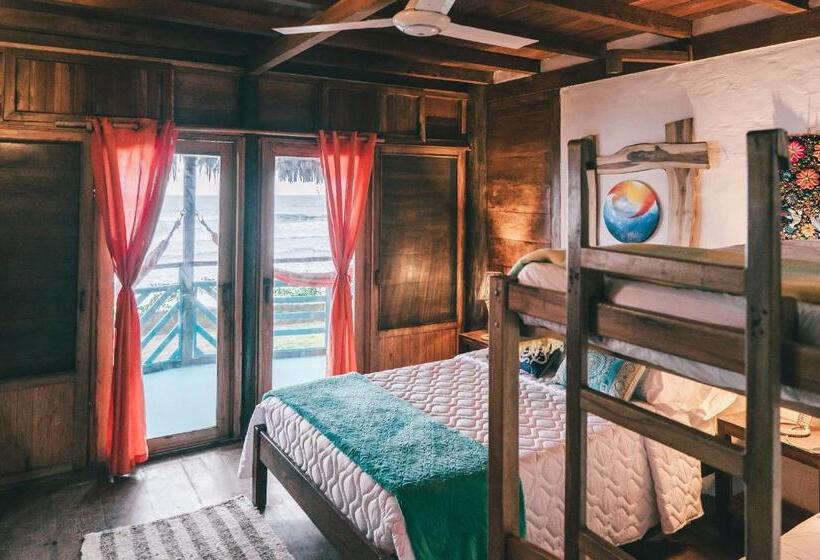 호스텔 Cuna Luna Hosteria