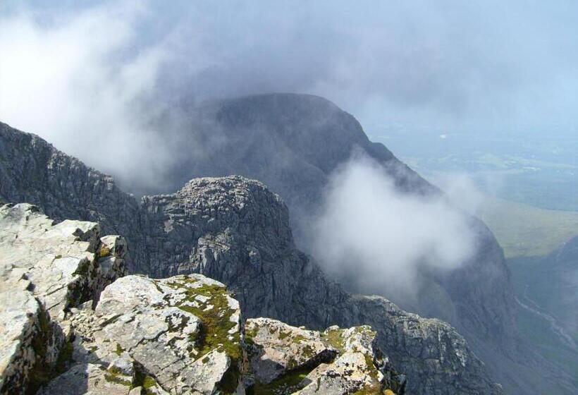 تختخواب و صبحانه Lothlorien