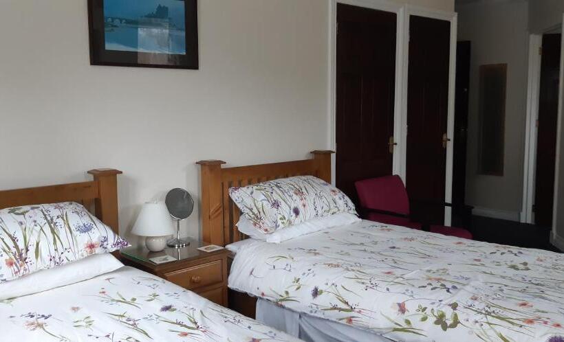 تختخواب و صبحانه Lothlorien