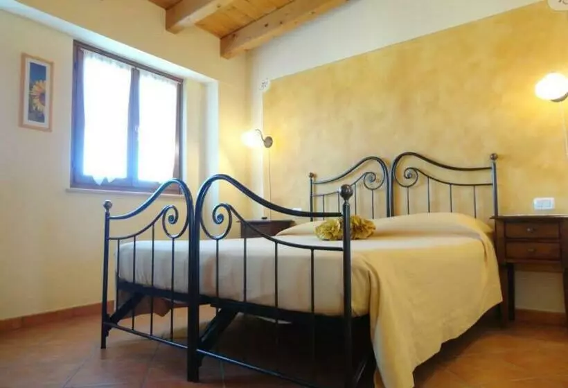 Hotelli Agriturismo El Crear