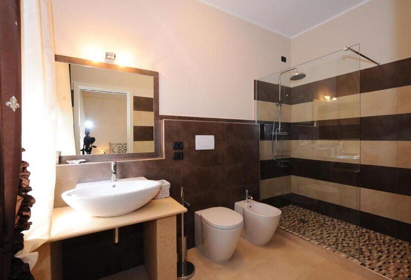 فندق Agriturismo Lizzarola