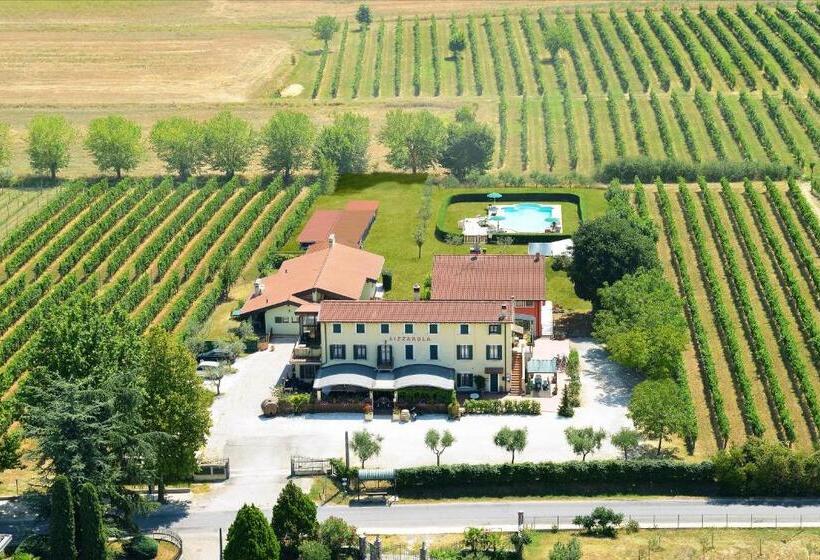 فندق Agriturismo Lizzarola