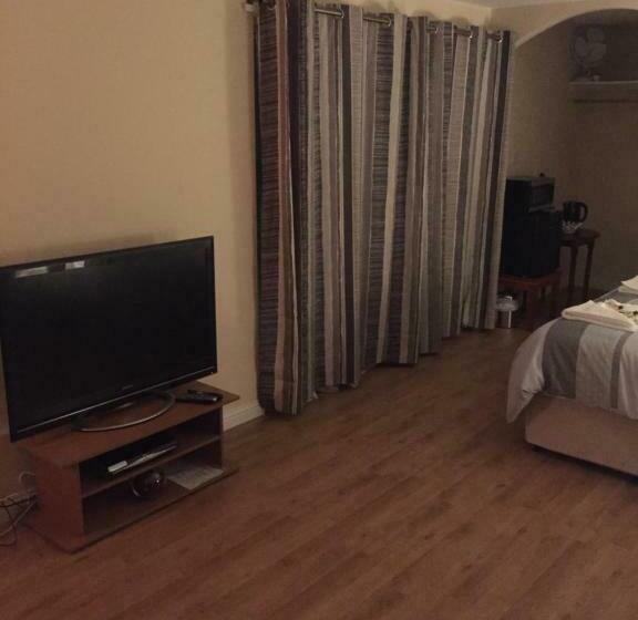 בית מלון כפרי Soroba House