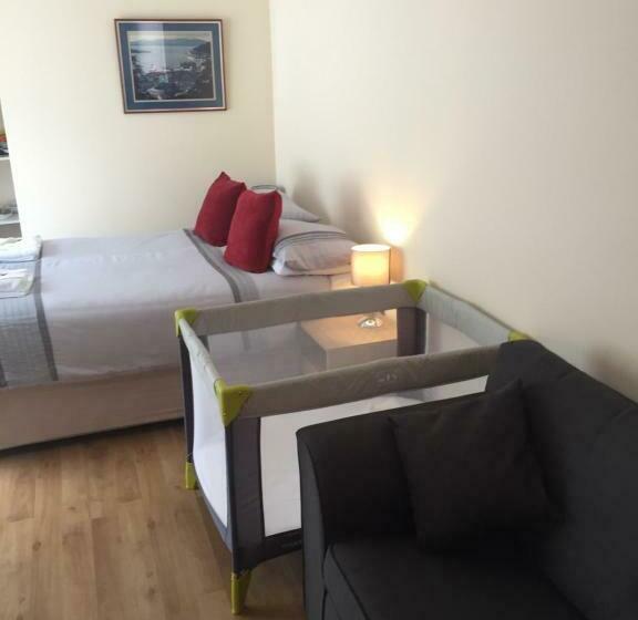 בית מלון כפרי Soroba House