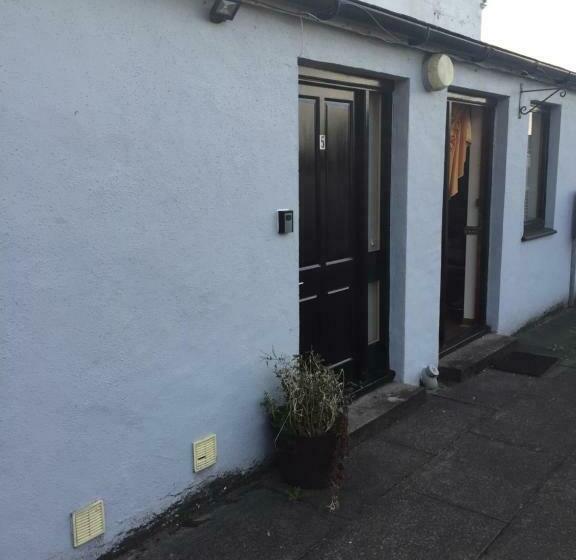 בית מלון כפרי Soroba House