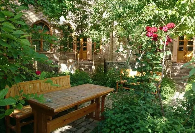 ペンション Antica Family Guest House