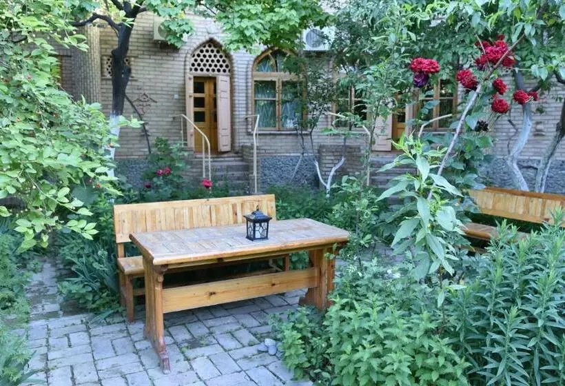 ペンション Antica Family Guest House