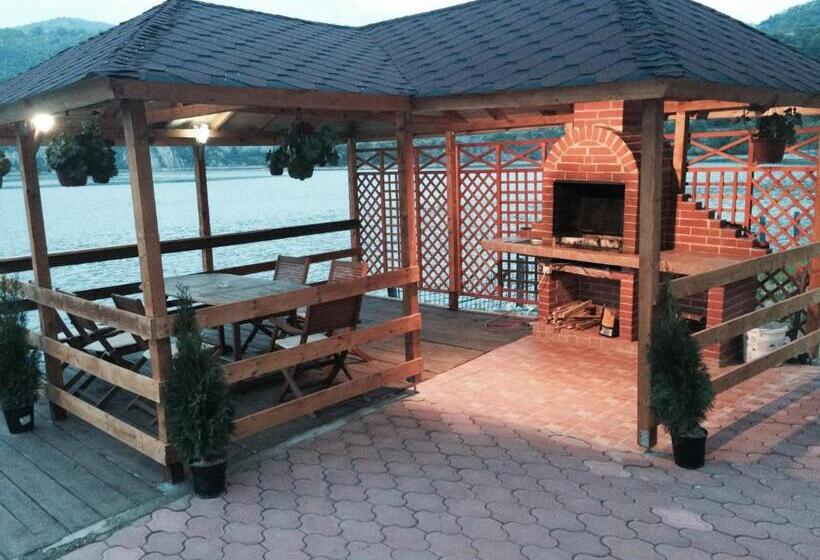 Пансион Casa Adrian