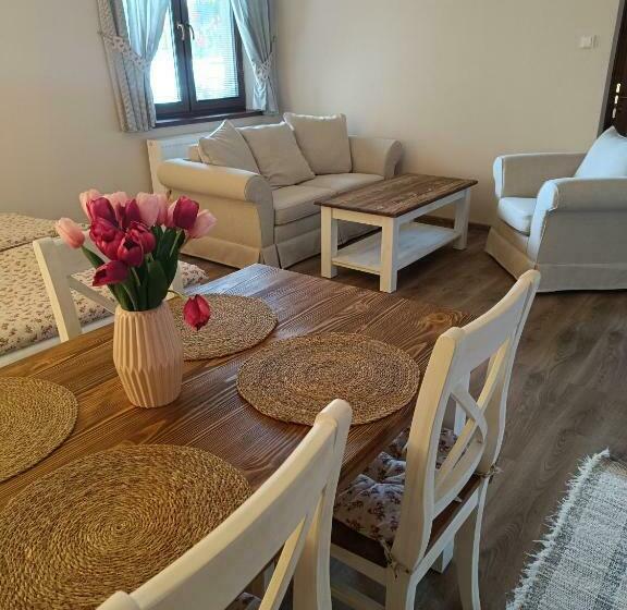 ペンション Penzión Thamasy