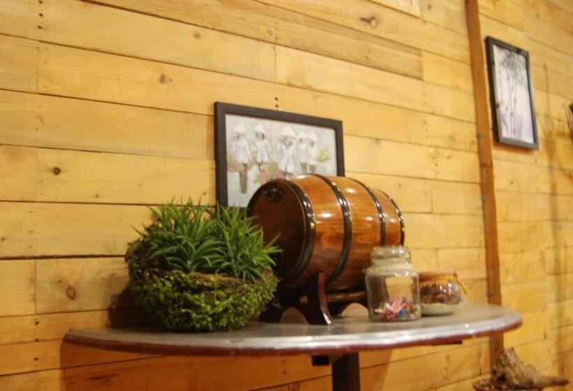 Pension Rỗng Homestay