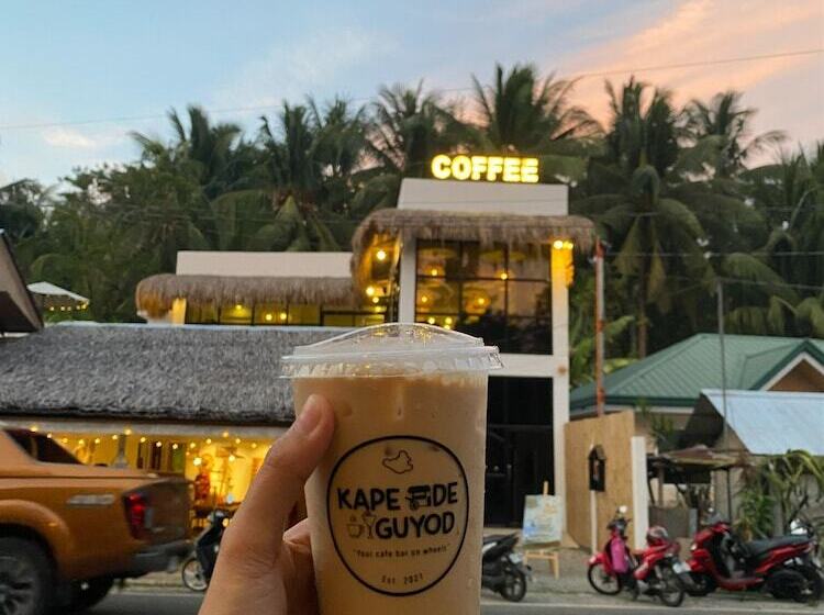 استراحتگاه Monkey Business Siquijor