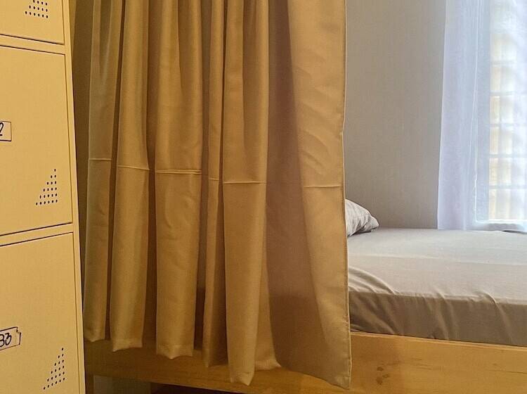 استراحتگاه Monkey Business Siquijor