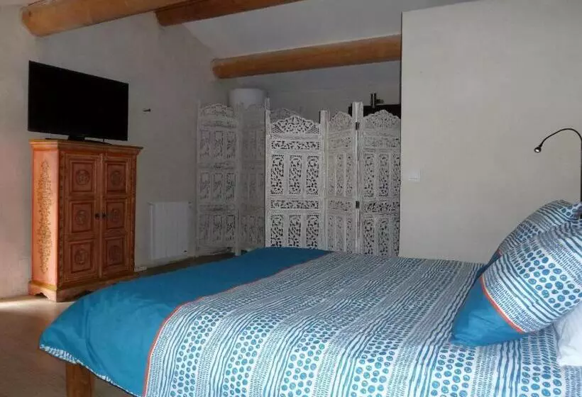 Aamiaismajoitus (B&B) Mas à Cheval Blanc En Provence