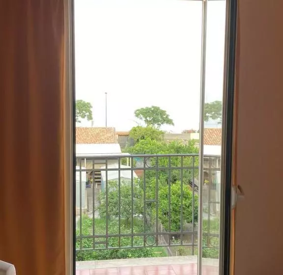Gr B&b