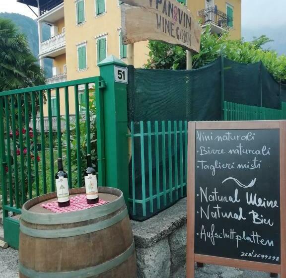 ホテル Agritur Tenno Cantina Bio Natura