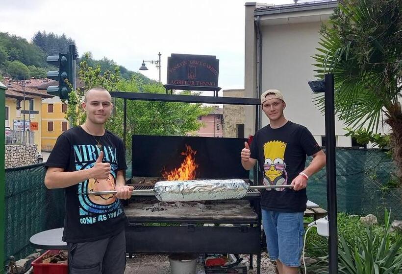 ホテル Agritur Tenno Cantina Bio Natura