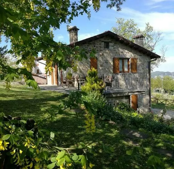 ホテル Agriturismo Il Falco Del Monte Fumaiolo