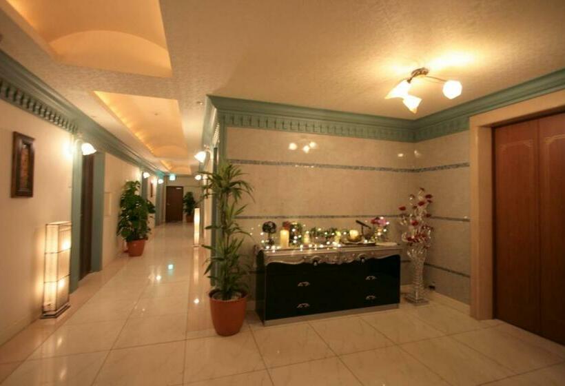 酒店 Celavie Shijonawate